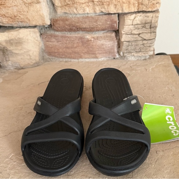 Crocs Patricia Women's Black Strappy Wedge Sandals Size 9 - NWT - Picture 1 of 10